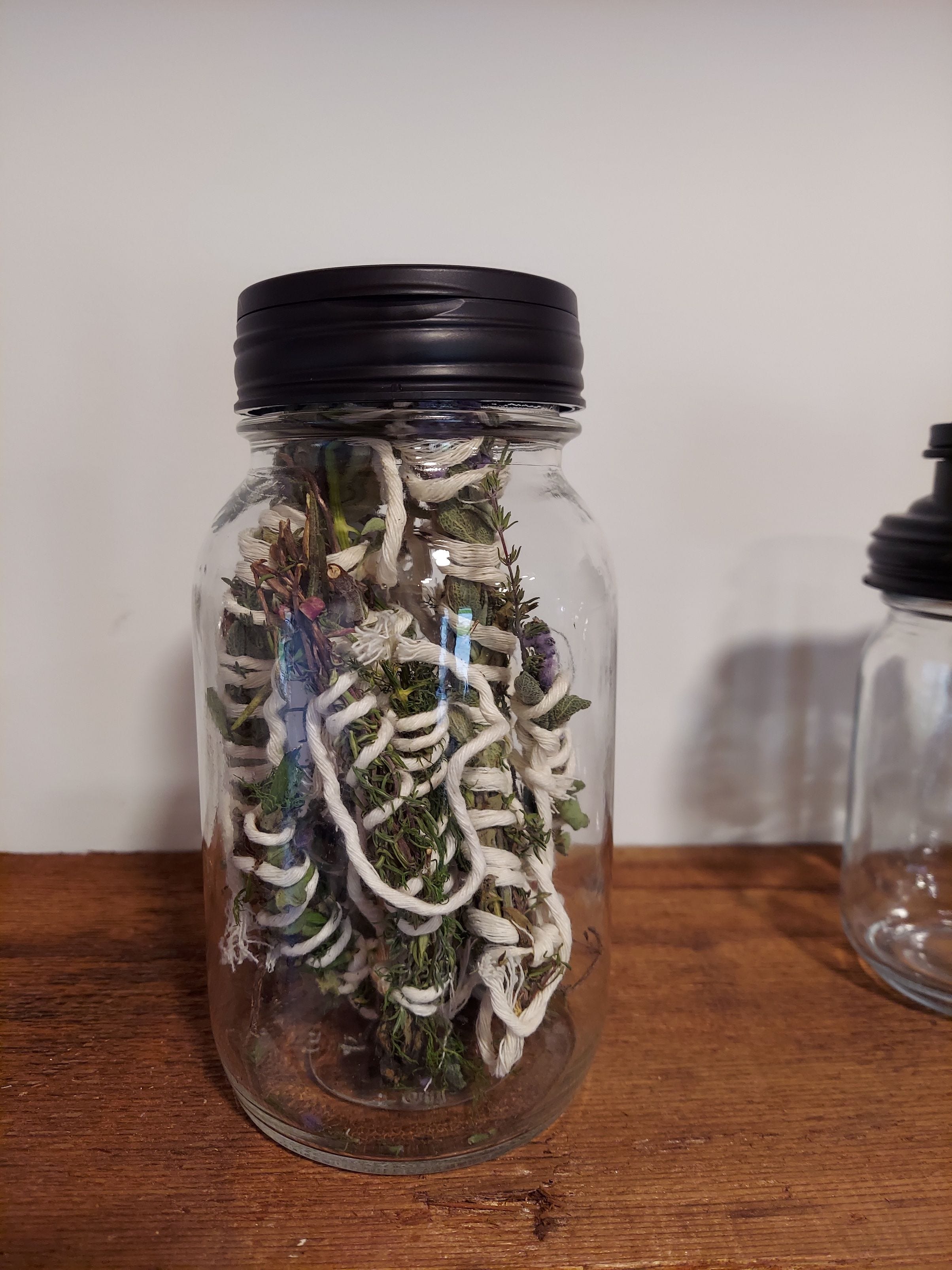 Herb bundles - Bouquet Garni how to.