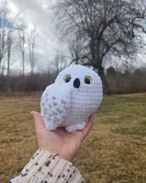 Snowy Owl (crochet plushie)